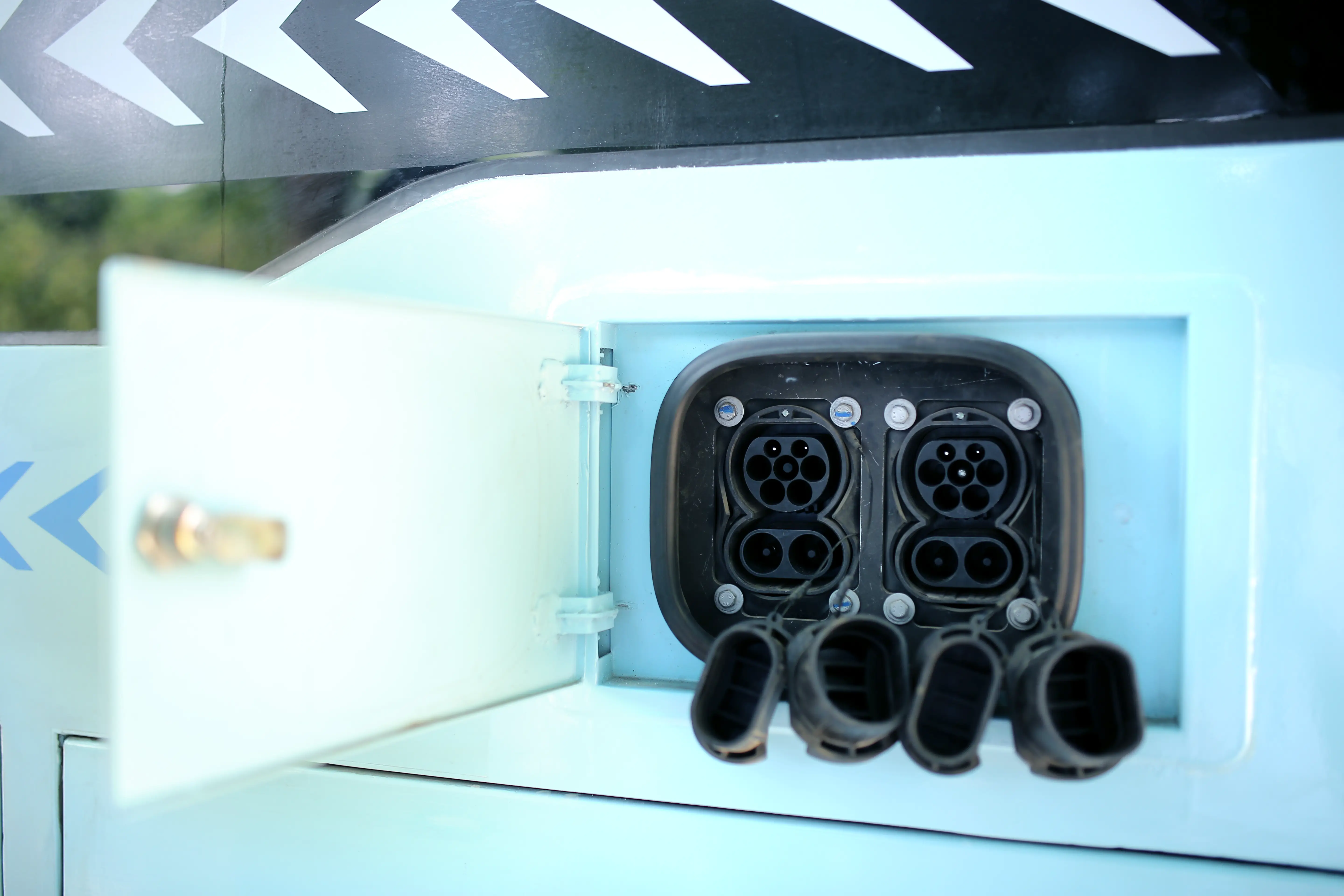 Pioneering Zero Emission E-Buses